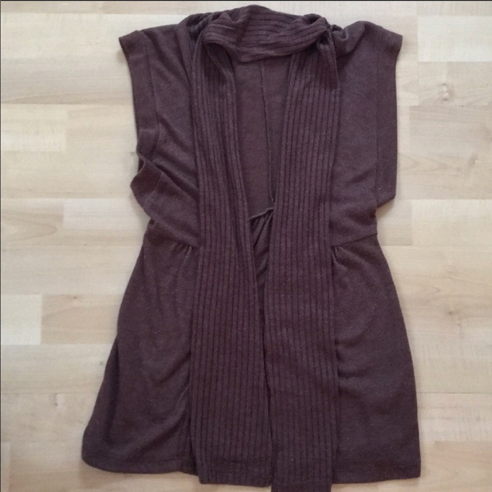Light knit sweater vest